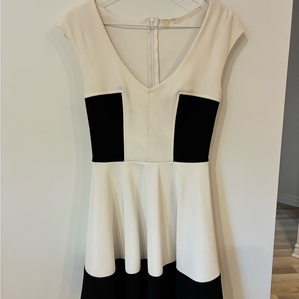 Guess Black and White Mini Dress